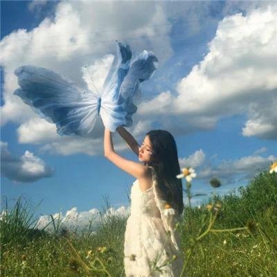 女人是英雄